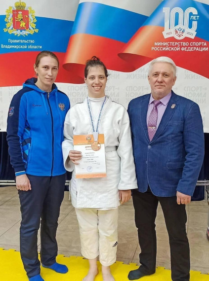 Ульяновские спортсмены одерживают новые победы. Ульяновские спортсмены одерживают новые победы.